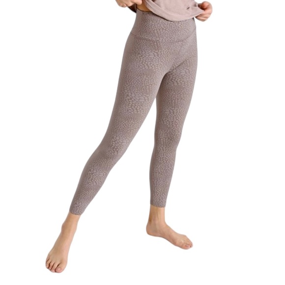 Beyond Yoga Pants - Women’s Beyond Yoga High Waisted Legging • soft cocoa • size medium